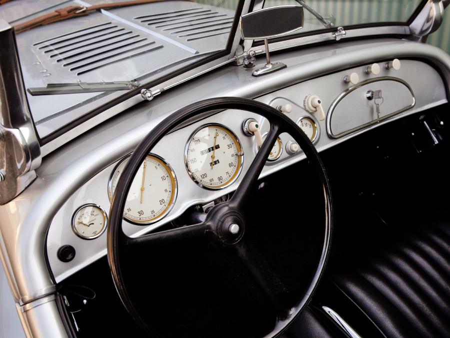Панель приборов BMW 328 Roadster 1936 года  (фото 58 из 59)